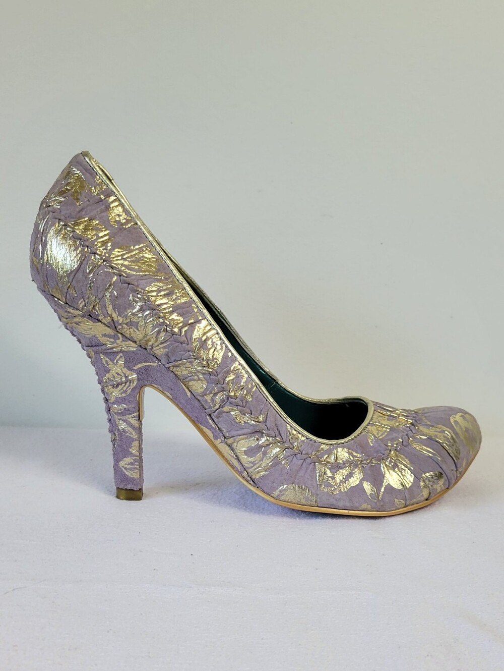 IRREGULAT CHOICE Lavender & Gold Floral Brocade High Heel Pump